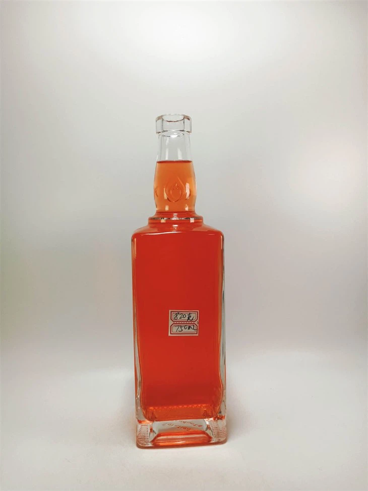 Transparent Flint Glass Bottle Flat Glass Bottle For Tequila Liquor 750ml